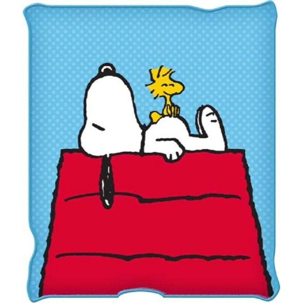 New Snoopy Woodstock Dog House SOFT Fleece Plush Throw Gift Blanket Peanuts NIP